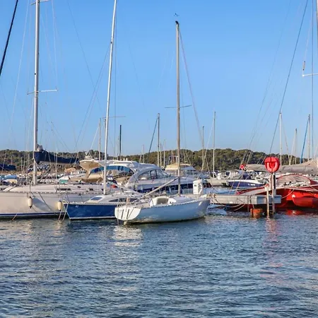 48m For 4 At 10mn Walk From The Beach! Six-Fours-les-Plages